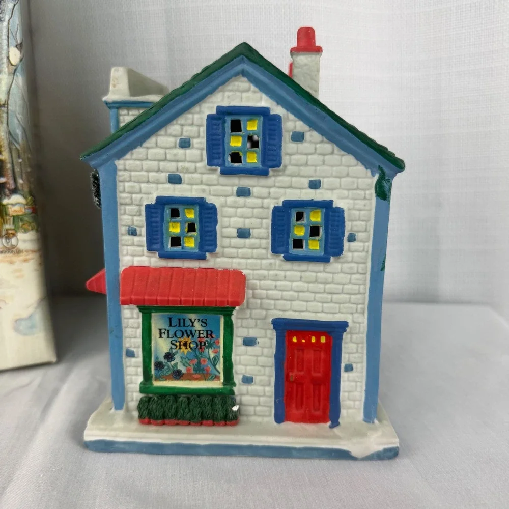 VTG Holiday Living Lily's Flower Shop Porcelain Lighted House Christmas Village